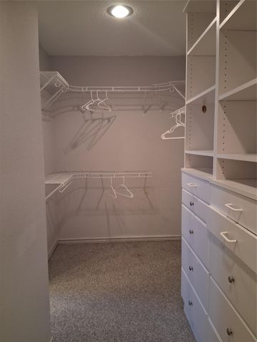 913 Cherry Hills Drive, Huntsville, TX 77340