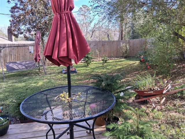 913 Cherry Hills Drive, Huntsville, TX 77340