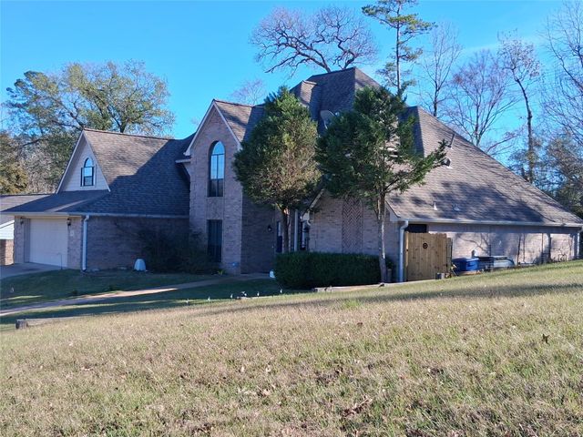 913 Cherry Hills Drive, Huntsville, TX 77340