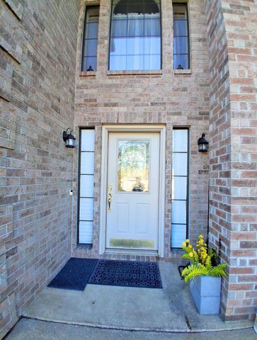 913 Cherry Hills Drive, Huntsville, TX 77340