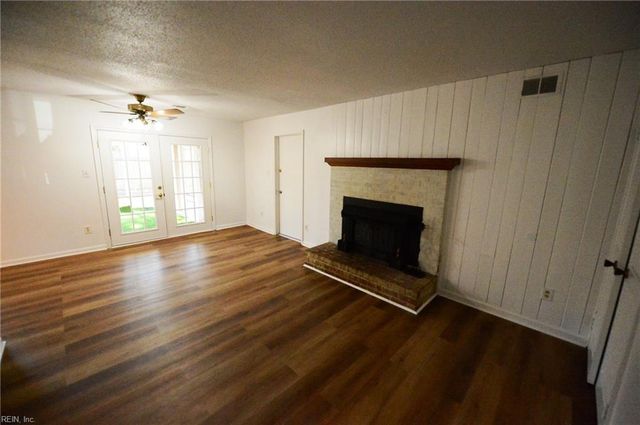 3784 Strathmoor CIR, Virginia Beach, VA 23452