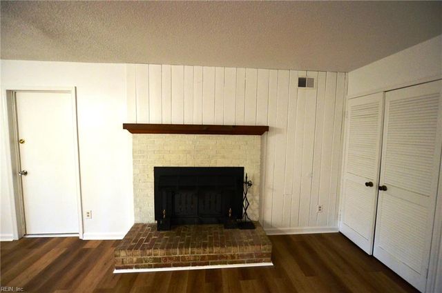 3784 Strathmoor CIR, Virginia Beach, VA 23452