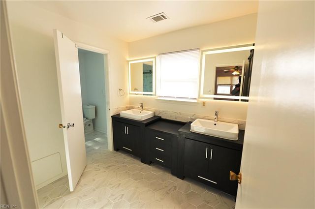 3784 Strathmoor CIR, Virginia Beach, VA 23452