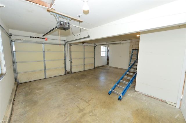 3784 Strathmoor CIR, Virginia Beach, VA 23452