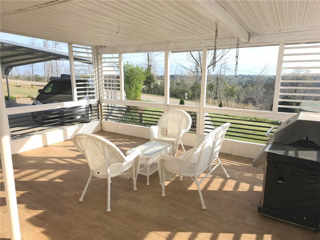 830 Green Acres Road, Seneca, SC 29678