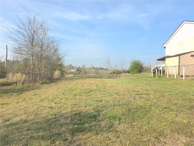 830 Green Acres Road, Seneca, SC 29678