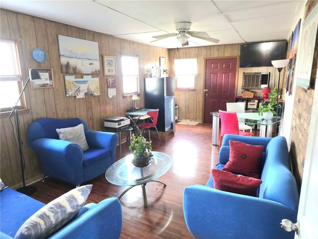 830 Green Acres Road, Seneca, SC 29678