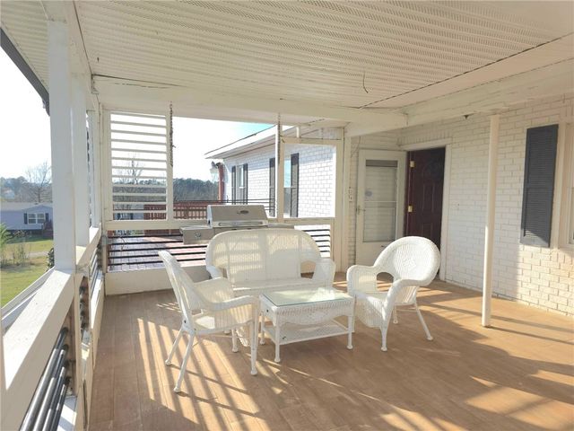 830 Green Acres Road, Seneca, SC 29678