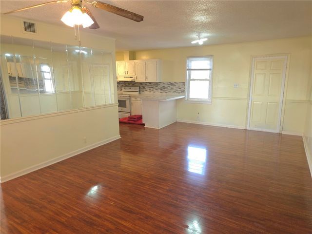 830 Green Acres Road, Seneca, SC 29678