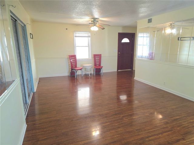 830 Green Acres Road, Seneca, SC 29678