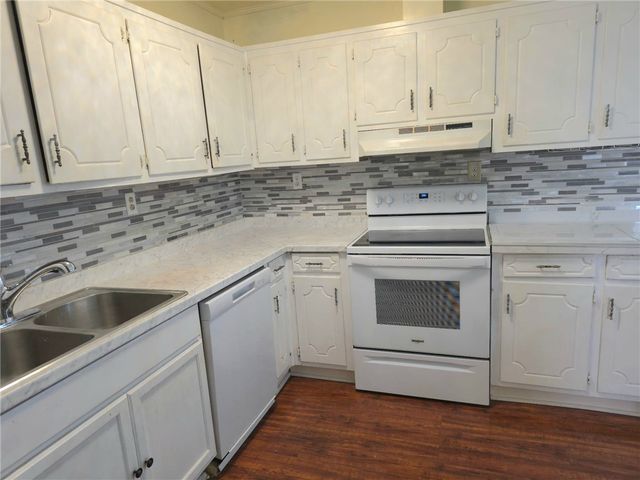 830 Green Acres Road, Seneca, SC 29678