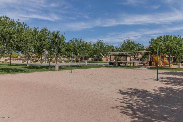 1956 S Falcon Drive, Gilbert, AZ 85295