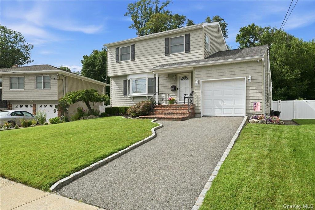 1530 Kimberly Court, Wantagh, NY 11793 — photo 3