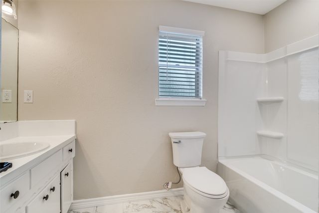 820 E Glendale Street, Crowley, TX 76036