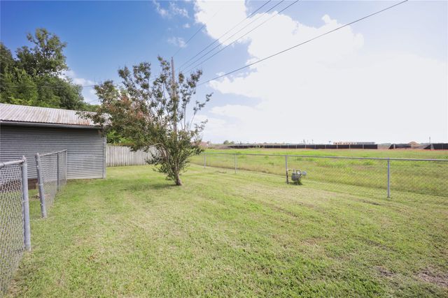 121 Highland Drive, Ennis, TX 75119