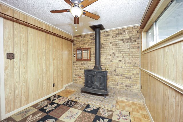 121 Highland Drive, Ennis, TX 75119