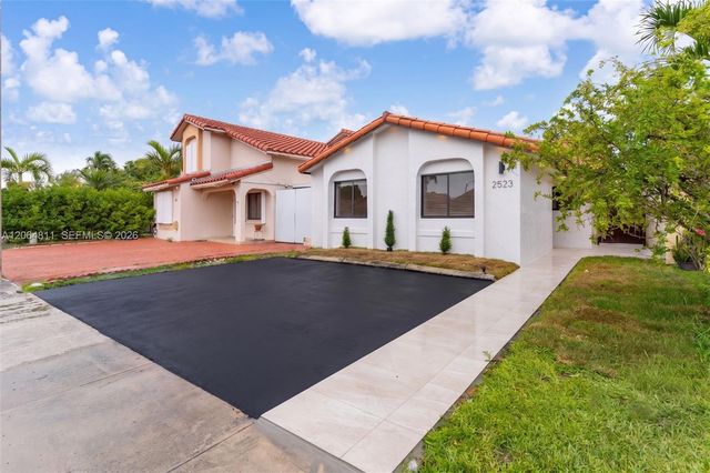 2523 W 65th Street, Hialeah, FL 33016