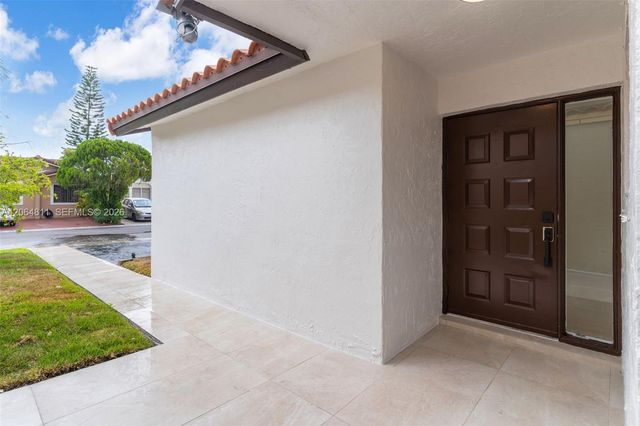 2523 W 65th Street, Hialeah, FL 33016