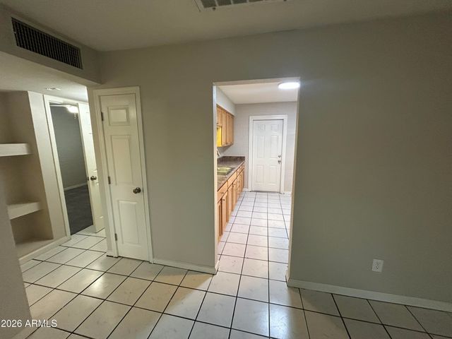 837 E ALICE Avenue, Phoenix, AZ 85020