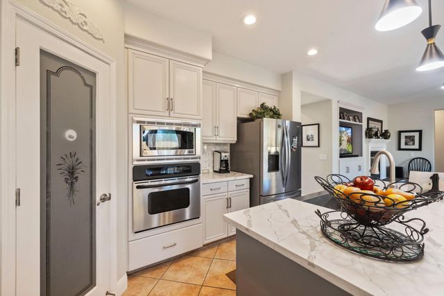 2439 Meridian, Lodi, CA 95242