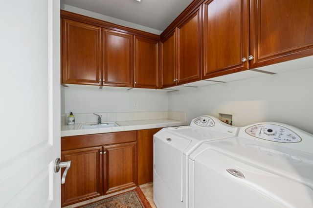 2439 Meridian, Lodi, CA 95242