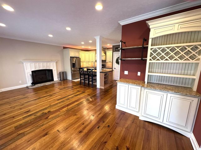 2110 Championship Drive, Evansville, IN 47725