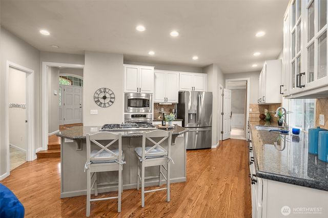 7416 245th Way NE, Redmond, WA 98053