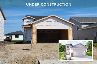 6710 Meadow View Drive S, Fargo, ND 58104