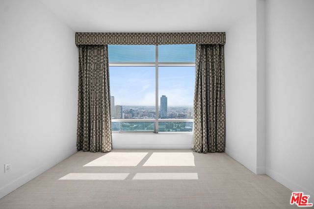 900 W Olympic Boulevard 36I, Los Angeles, CA 90015