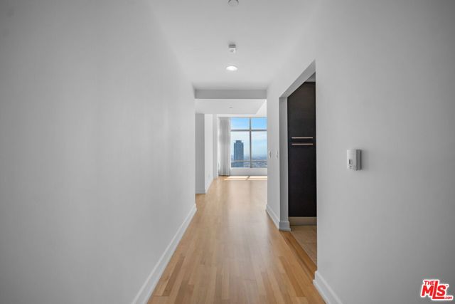 900 W Olympic Boulevard 36I, Los Angeles, CA 90015
