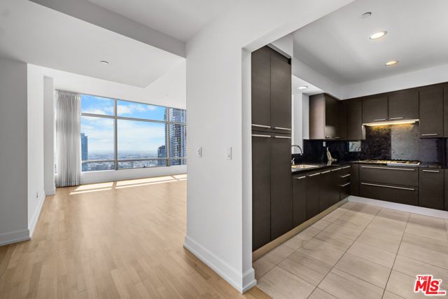 900 W Olympic Boulevard 36I, Los Angeles, CA 90015