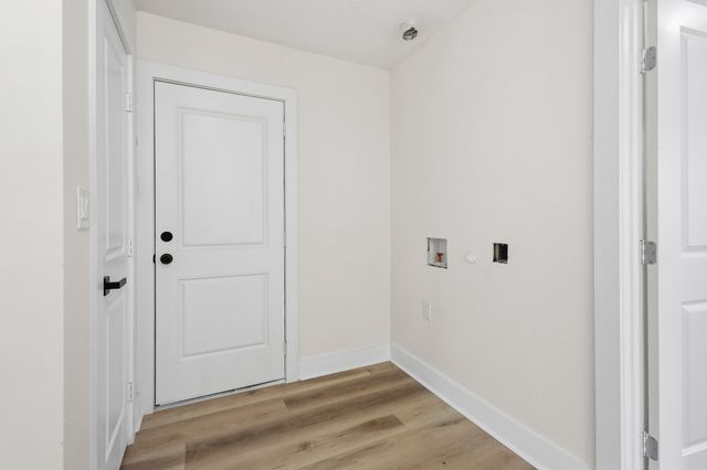 621 TRUMAN Street, Arlington, TX 76011