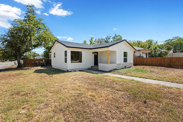 621 TRUMAN Street, Arlington, TX 76011