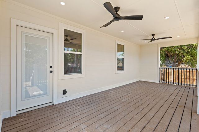 621 TRUMAN Street, Arlington, TX 76011