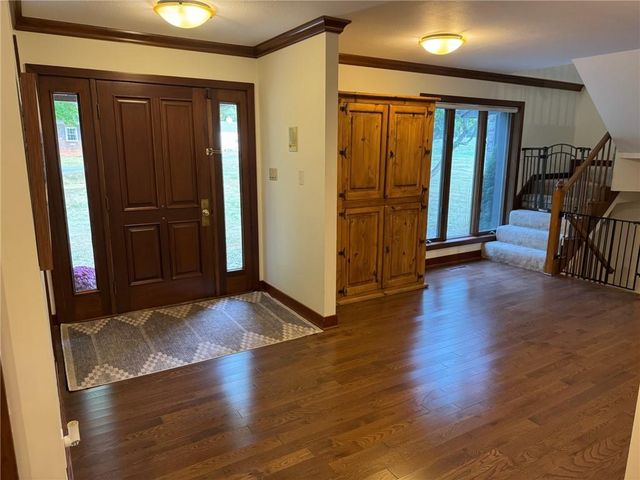 1000 Main Street, Higginsville, MO 64037