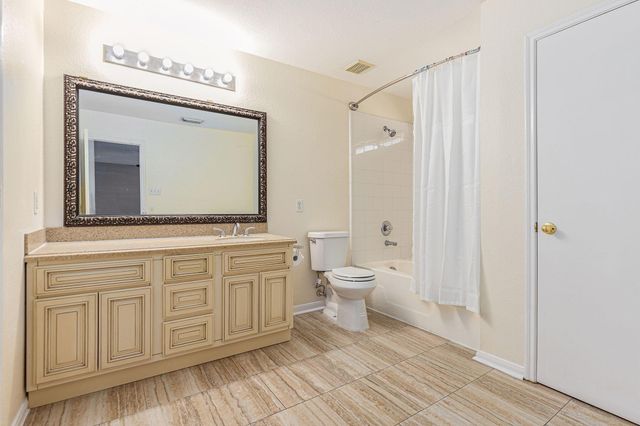 7902 Swan Lane, Baytown, TX 77523