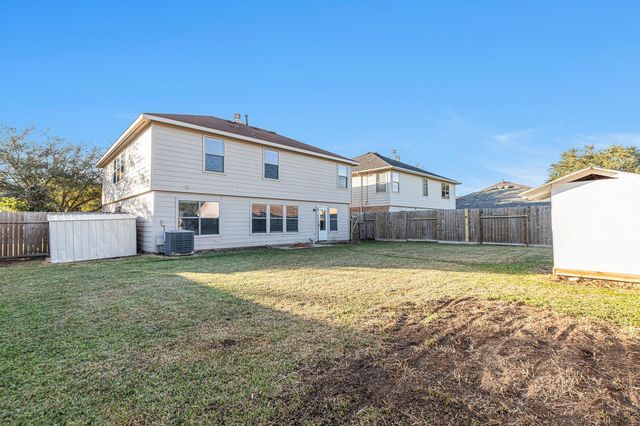 7902 Swan Lane, Baytown, TX 77523