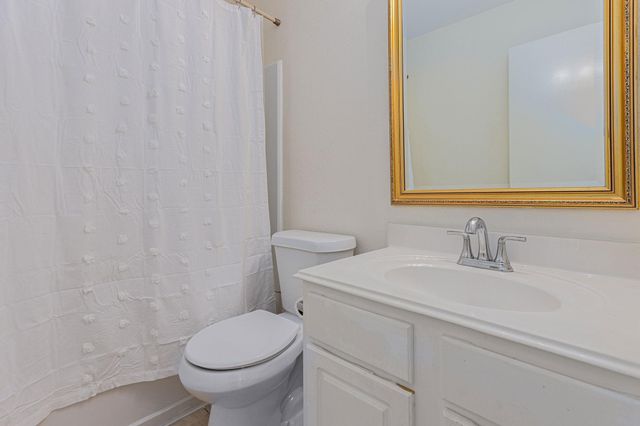 7902 Swan Lane, Baytown, TX 77523