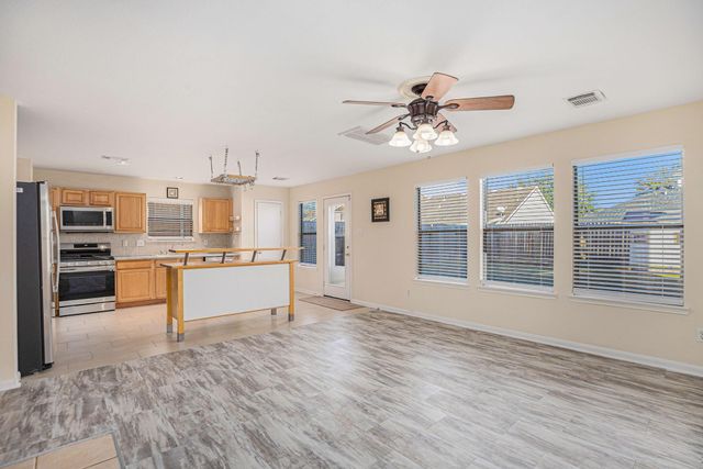 7902 Swan Lane, Baytown, TX 77523