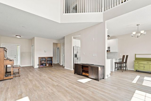 1353 White Oak Drive, Chaska, MN 55318