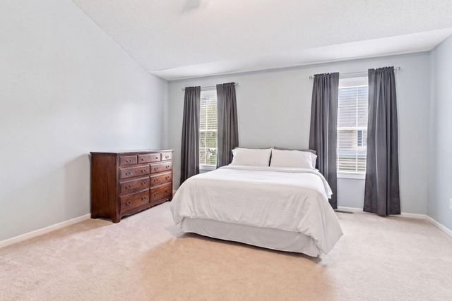 1353 White Oak Drive, Chaska, MN 55318