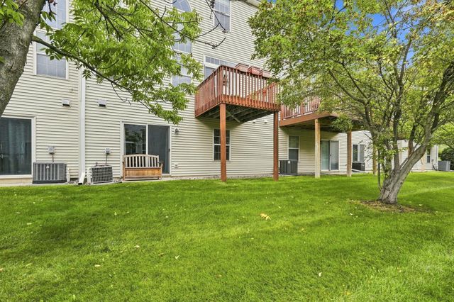 1353 White Oak Drive, Chaska, MN 55318
