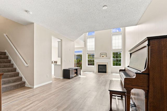 1353 White Oak Drive, Chaska, MN 55318