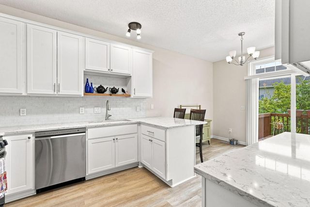1353 White Oak Drive, Chaska, MN 55318