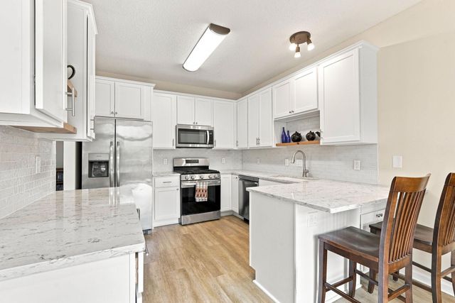 1353 White Oak Drive, Chaska, MN 55318