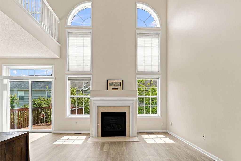 1353 White Oak Drive, Chaska, MN 55318 — photo 3