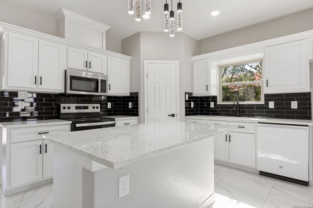 237 Avenue D, Poteet, TX 78065