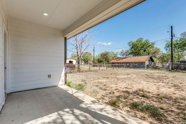 237 Avenue D, Poteet, TX 78065