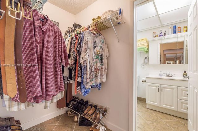 201 178th Dr 438, Sunny Isles Beach, FL 33160