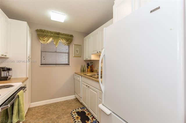 201 178th Dr 438, Sunny Isles Beach, FL 33160